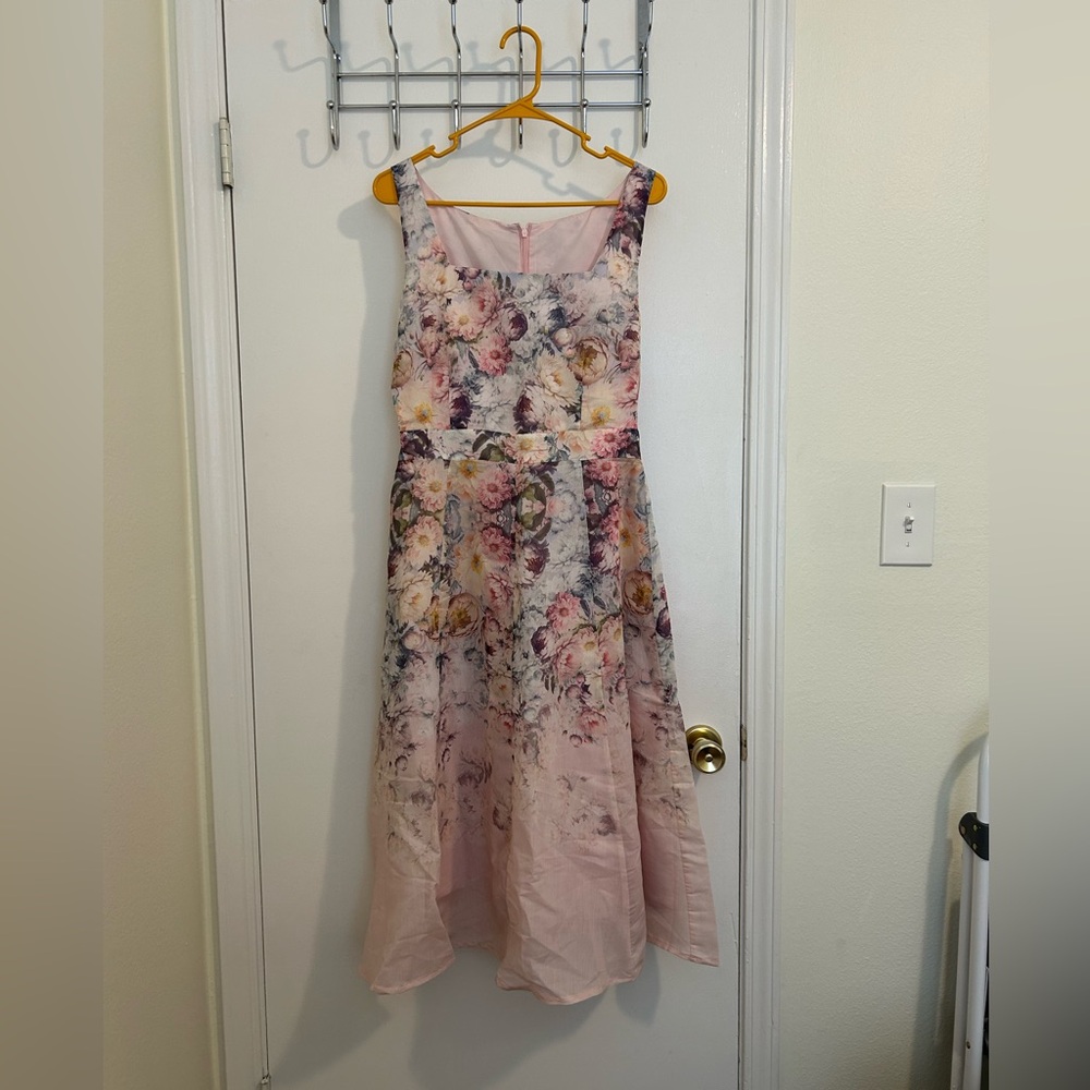 🩷MOTF floral dress size M - NWT - Picture 4 of 11